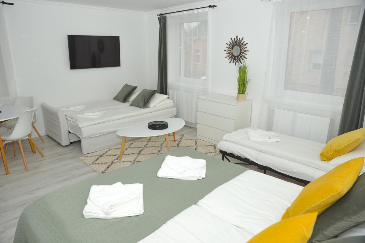 Raba92 Apartman House Exteriör bild